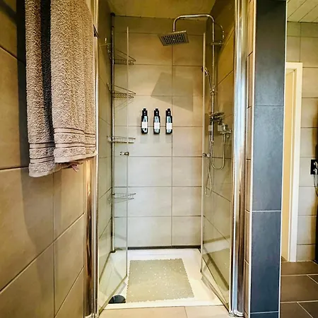 Moderne Im Zentrum Mit Balkon Und Netflix - 90 Qm Apartment Aachen