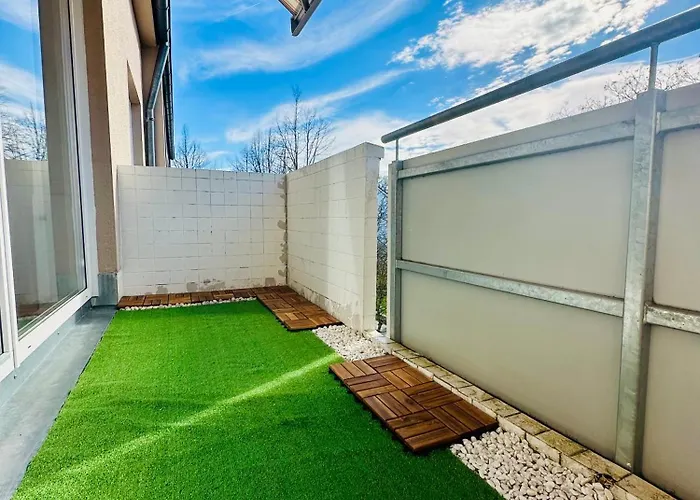 Moderne Im Zentrum Mit Balkon Und Netflix - 90 Qm Apartamento *