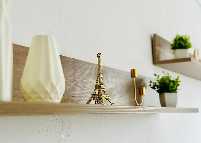 Moderne Im Zentrum Mit Balkon Und Netflix - 90 Qm Apartamento